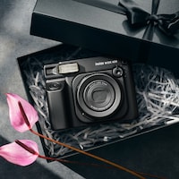 Next-Gen Instant Camera Upgrades Image 2