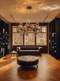 Sculptural Porcelain Lamps Image 4