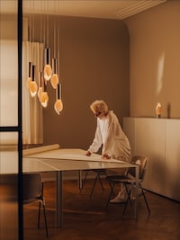 Sculptural Porcelain Lamps Image 5