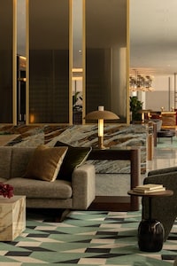 Layered Amenity Offices Image 1