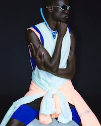 Color-Blocked Performance Capsules Image 5