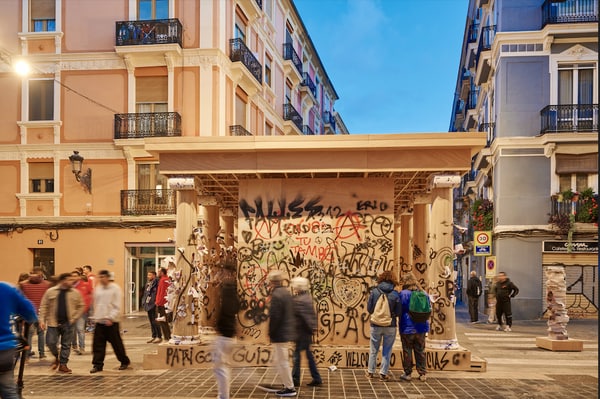 Monument-Inspired Large-Scale Installations