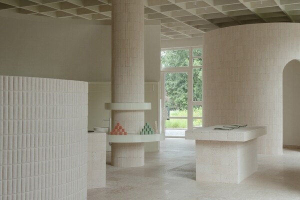Minimal Retail Spatial Strategies