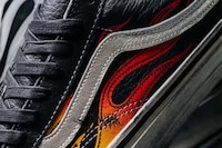 Flame Motif Sneaker Packs Image 3