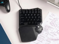 One-Handed Gaming Keypads Image 2