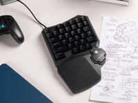 One-Handed Gaming Keypads Image 3