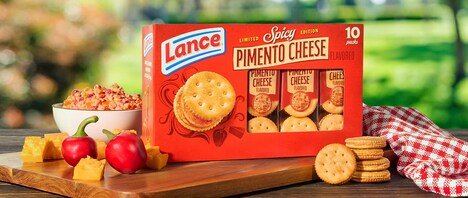 Spicy Pimento Cheese Crackers