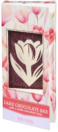 Tulip-Themed Chocolate Bars Image 1