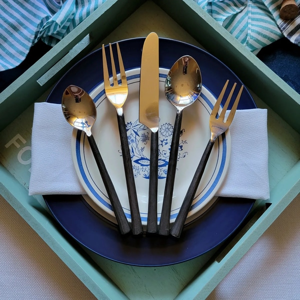 Stylish Cake Serving Sets