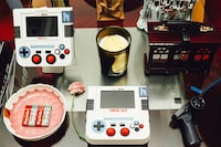 Screen Retro Consoles Image 2
