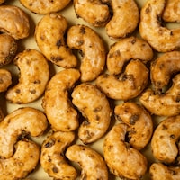 Tingly Cashew Snacks Image 3