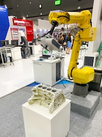 Distributed Robotic Manufacturing Image 1