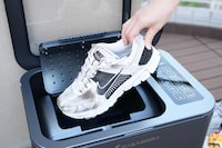 Automated Shoe Cleaning Appliances Image 2