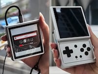 Display Gaming Handhelds