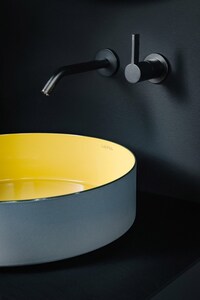 Tricolour Basin Bowls Image 2