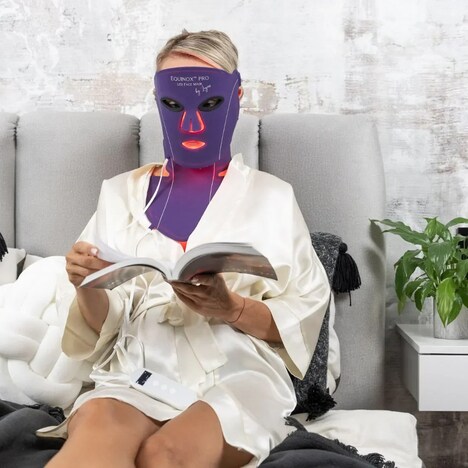 Full-Coverage Light Therapy Masks