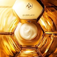 Honey-Powered Repair Eye Creams Image 2