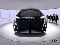 Six-Wheel Luxury Concepts Image 2