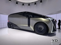 Six-Wheel Luxury Concepts Image 3