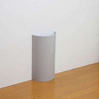 Great Garment Displays Image 3