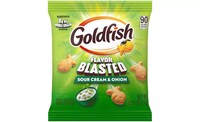 School-Friendly Foodservice Crackers Image 1