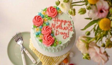 Mom-Celebrating Springtime Treats