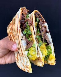 Grilled Naan Sandwiches Image 1