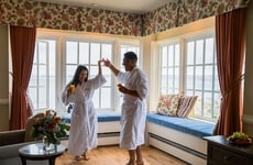 Spring-Focused Seasonal Getaway Promotions