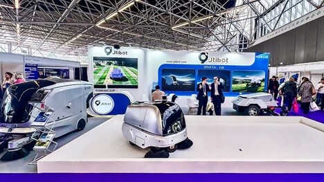 Autonomous Outdoor Sweeping Innovations