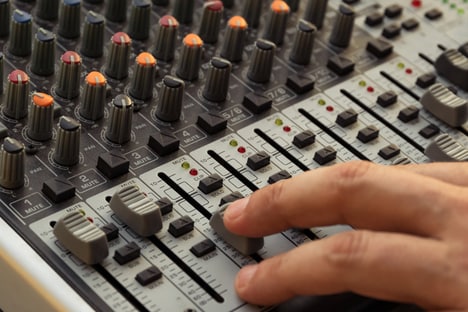 Social Remixing Music Features