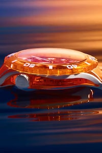 Jelly-Inspired Dive Watches Image 4
