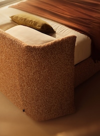 Winged Headboard Beds Image 2