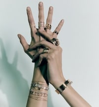Personalizable Letters-Based Jewelry Lines