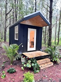 Ultra-Compact Low-Cost Tiny Cabins Image 2