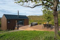 Relaxing Micro Cabin Compounds Image 2