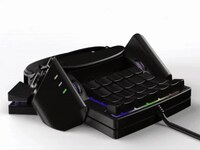 One-Hand Gaming Controllers Image 2