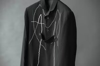 Cracked Embroidery Tailoring Image 3
