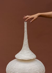 Curved Paper Lighting Image 2