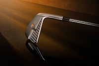 F1-Inspired Golf Irons Image 4
