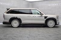 Carbon Widebody SUVs Image 4