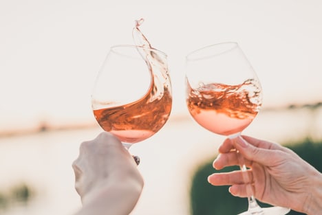 Celebrity-Backed Ros&eacute; Drops