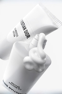 Luxurious Skin Essentials Lines Image 3