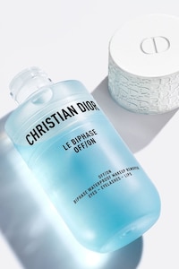 Luxurious Skin Essentials Lines Image 5