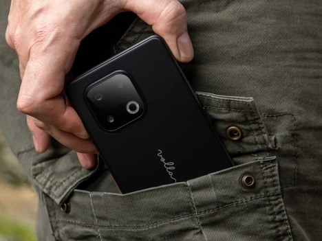 Durable Swappable Battery Smartphones