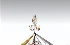 Kinetic Jewelry-Inspired Sculptures