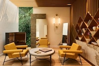Art Deco-Inspired Timepiece Boutiques Image 3