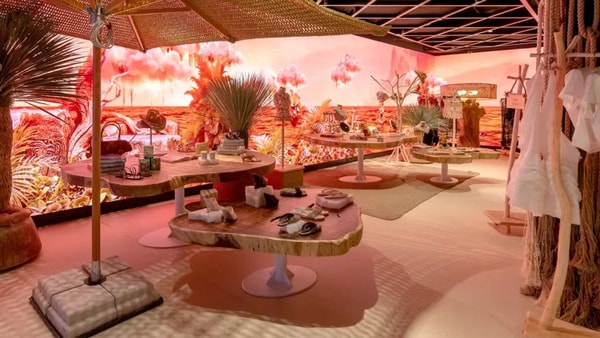 Resort-Themed Retail Pop-Ups