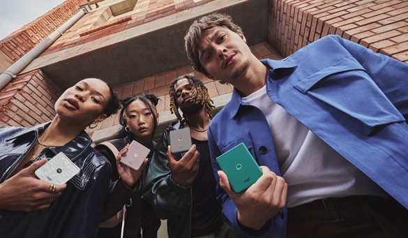 Stylishly Colored Flip Phones