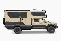Fortnight-Friendly Overlanding Vehicles Image 8