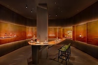 Ultra-Elegant Cognac Boutiques Image 3